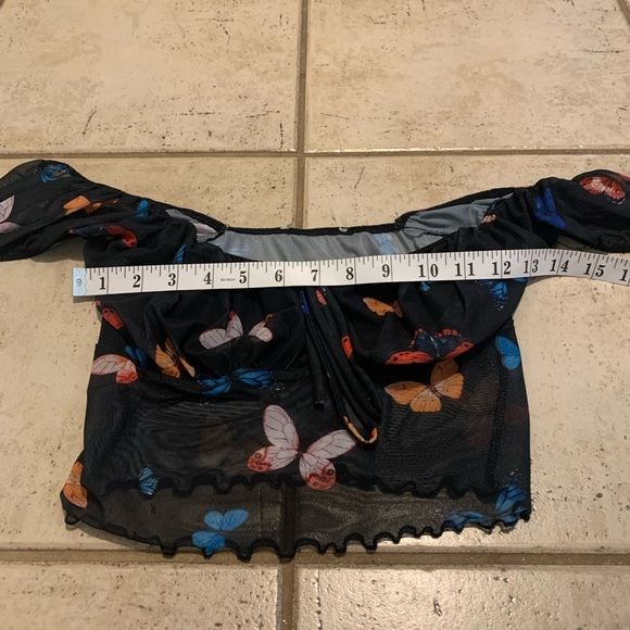 Black Butterfly Print Top - Picture 5 of 8